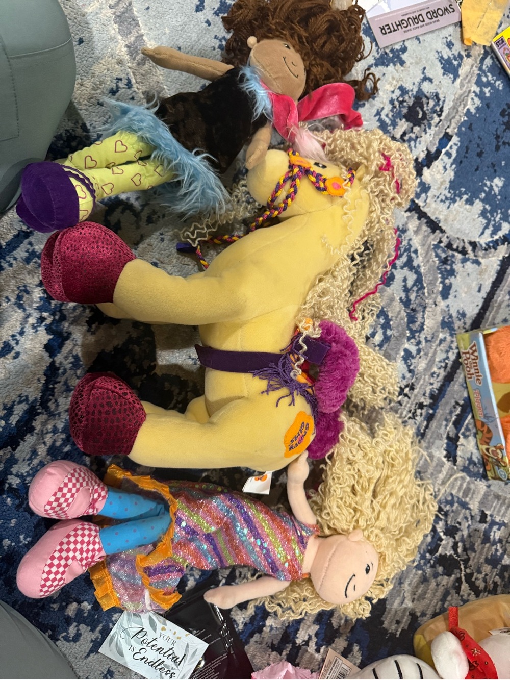2 Groovy Girl’s dols and Groovy Girl’s horse bundle